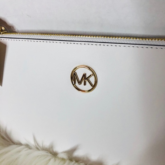 Michael Kors large zip clutch wristlet in white - Picture 3 of 7